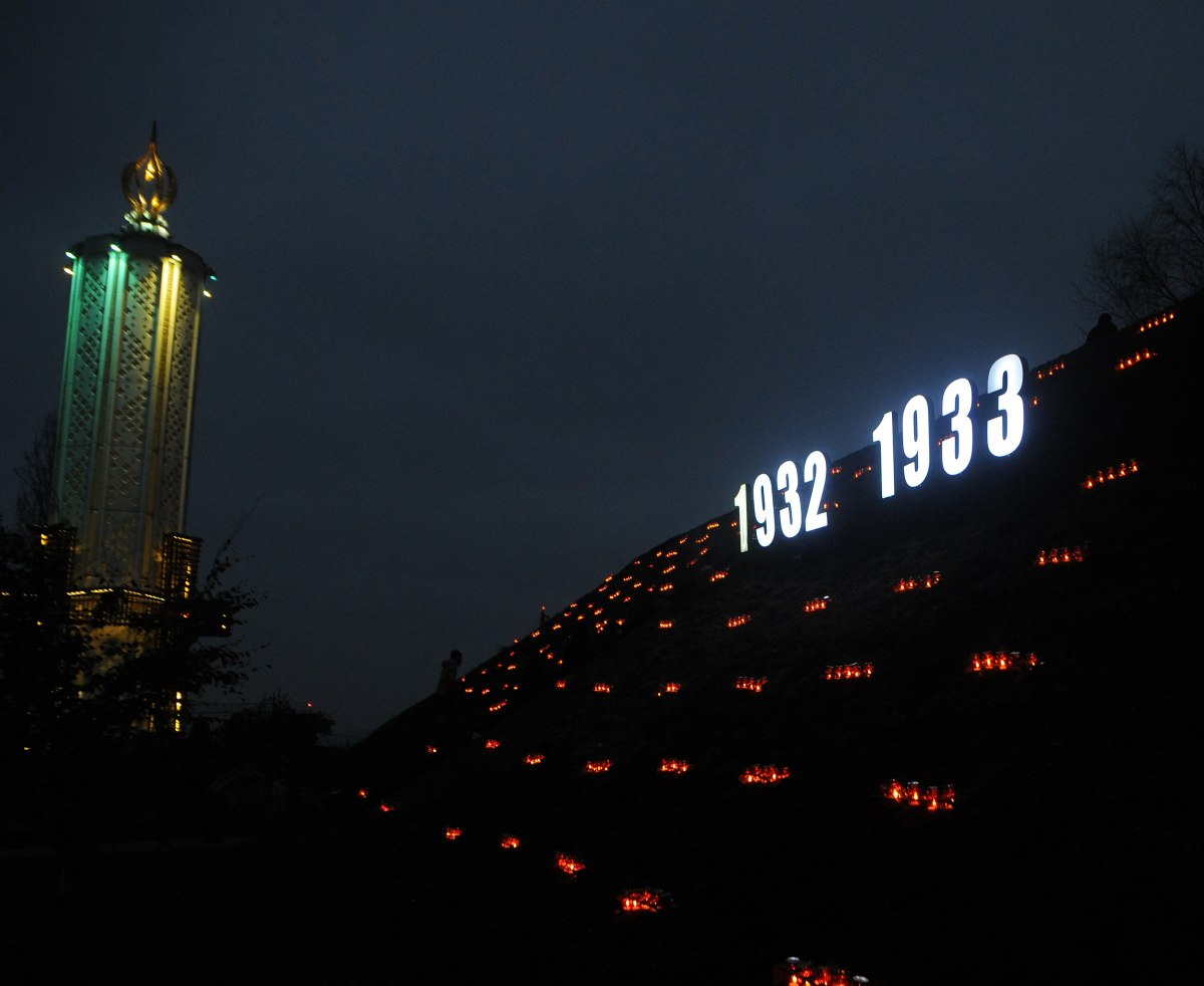 Церемонія вшанування пам'яті жертв Голодомору 1932-33 років