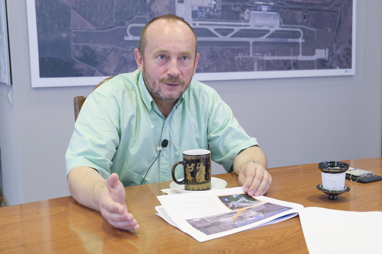 Посол України в Китаї Рябікін за час війни купив три квартири і три автомобілі