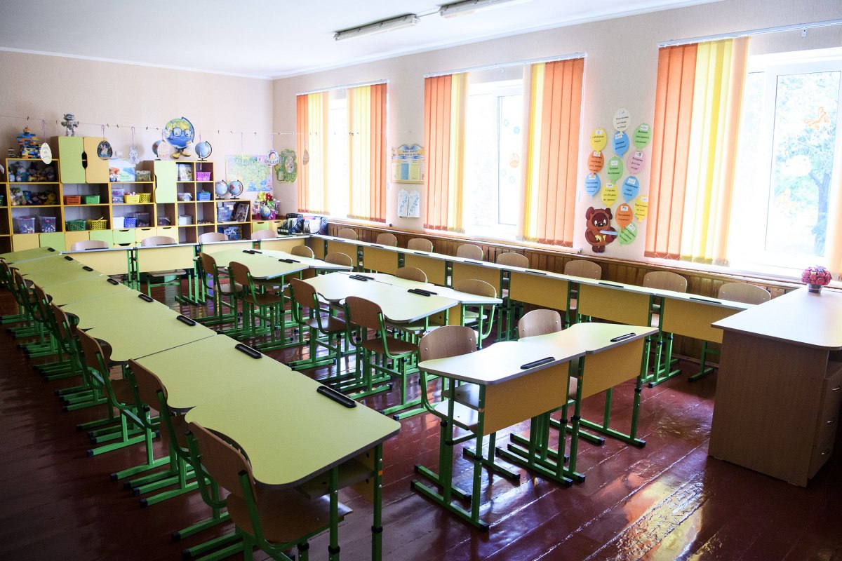 В МВД сказали, каким школам запретят возобновить обучение офлайн