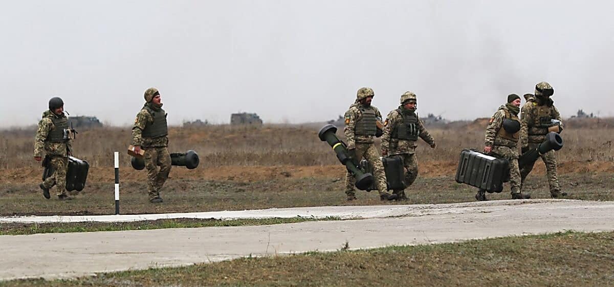 В зоне ООС украинские военные использовали ракеты Javelin - фото