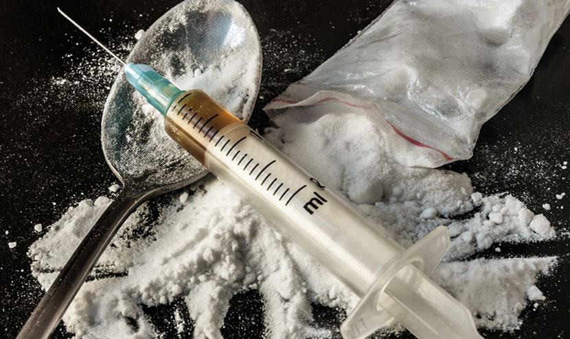 Ті, кого в суспільстві "немає": як живуть наркозалежні жінки в  Україні