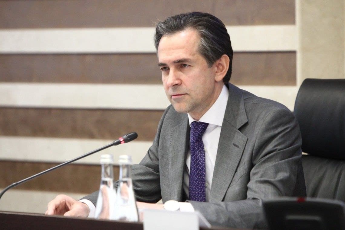 У радника екскерівника податкової Любченка знайшли майже мільйон доларів готівкою