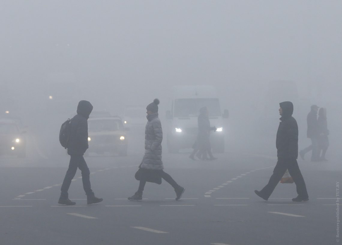 Туман і сходження лавин: в Україні оголосили штормове попередження