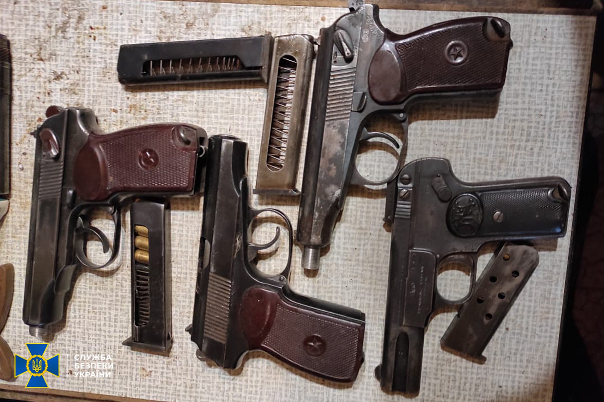 Вогнепальну зброю виготовляли у підпільному цеху на Київщині (фото)