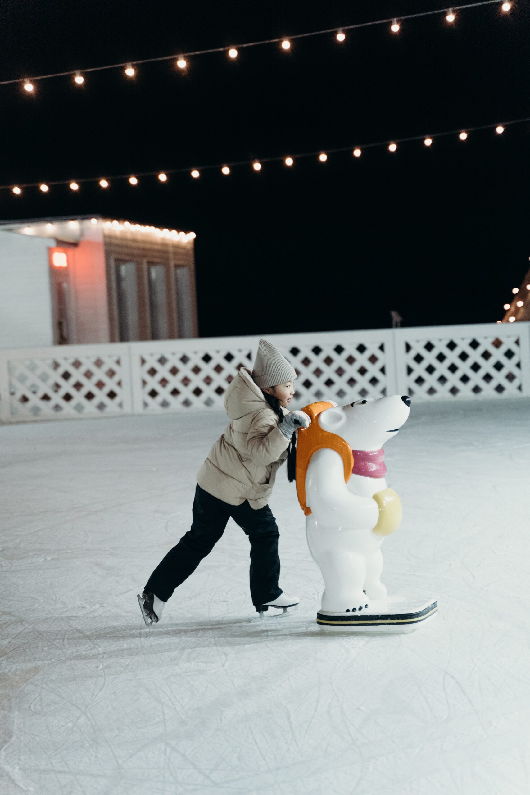 Самый большой в Украине каток заработает в Киеве: дата открытия и цены