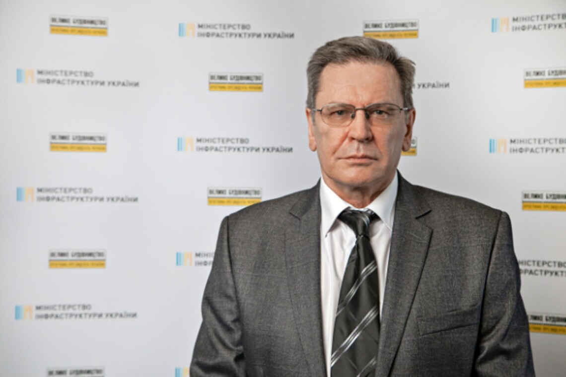 Более 130 тысяч гривен заработал в ноябре глава "Укравтодора"