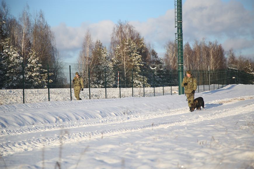 Лукашенко заявил, что Беларусь разворачивает на южной границе целую армию (видео)