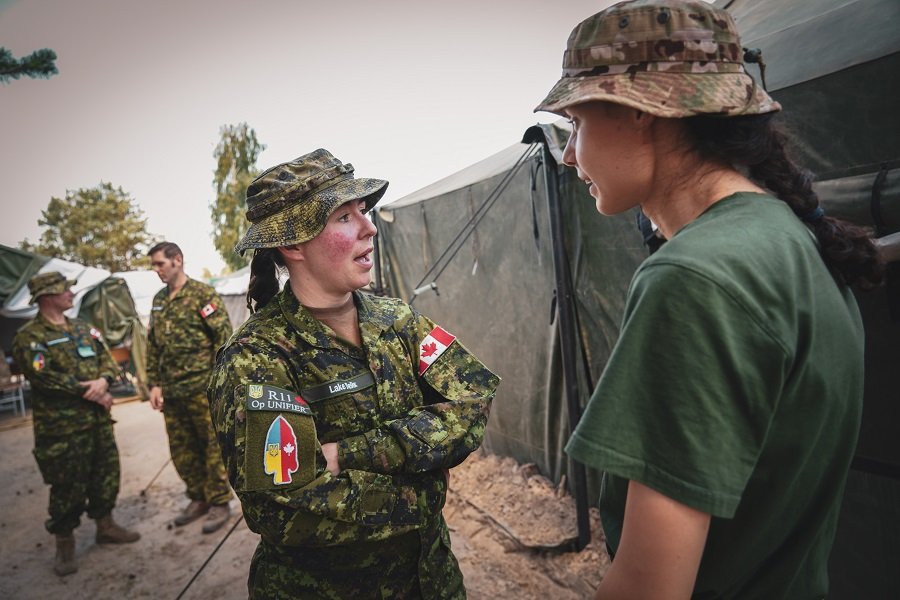 Канадская военная миссия в Украине продолжит работу до июня