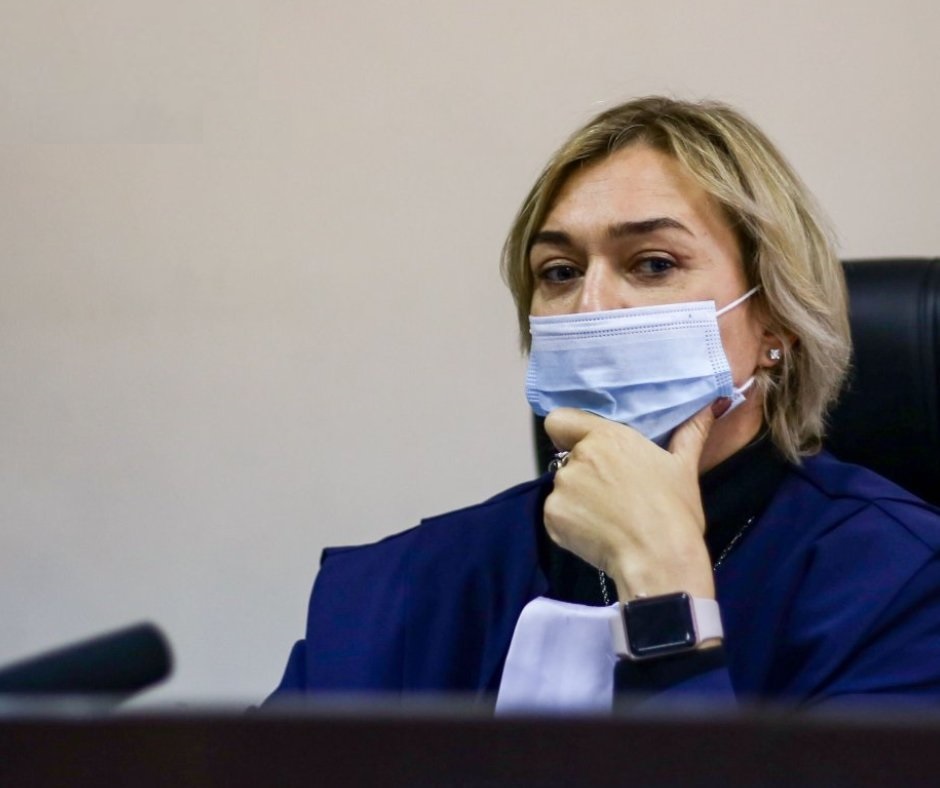 До бази "Миротворця" потрапила суддя, яка постановила арештувати майно Порошенка