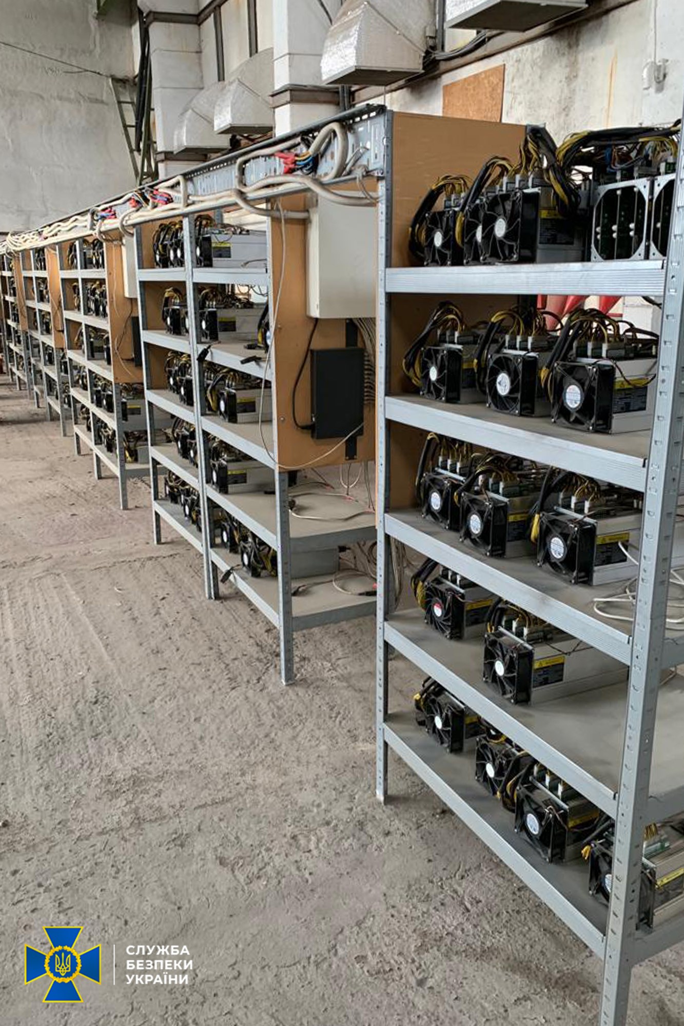 Подпольные майнеры в Одессе украли электроэнергии на миллионы гривен