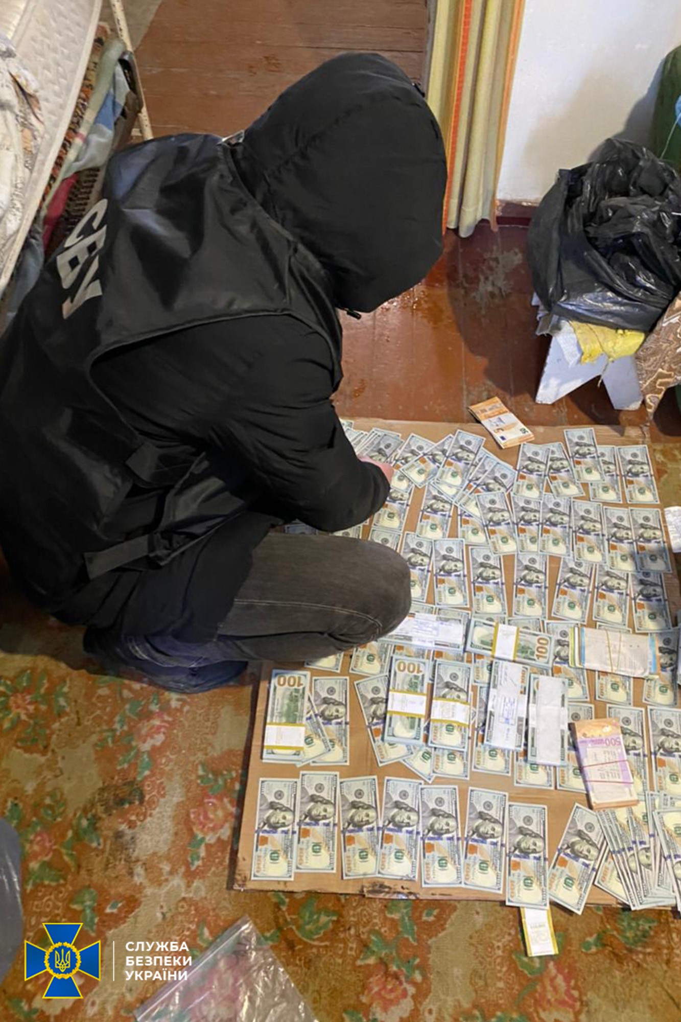 "Фінансовий центр" у Луганську сім років платив податки до "бюджету ЛНР"