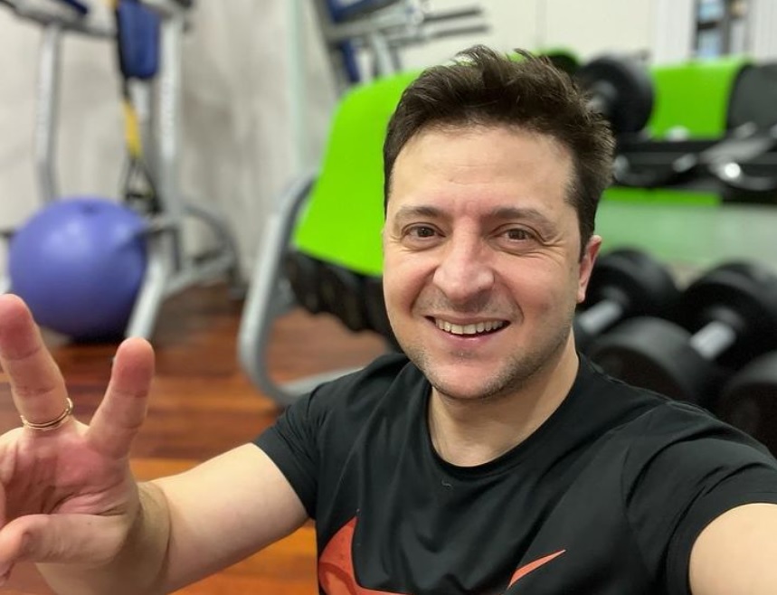 Зеленський опублікував "спортивне фото" та згадав про Петю та Нору