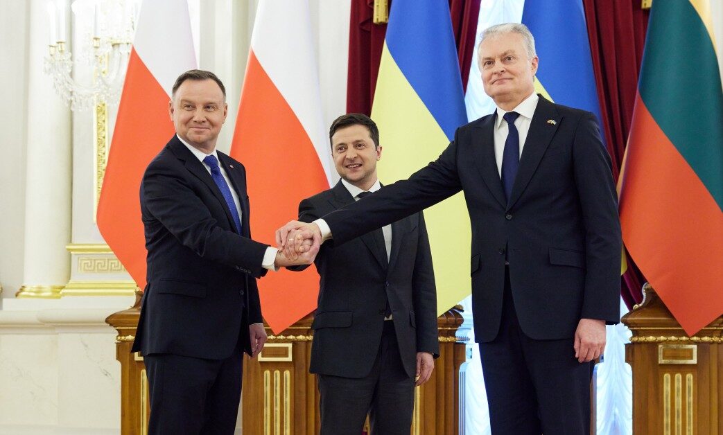 Дуда та Наусєда підтримали надання Україні статусу країни-кандидата у члени ЄС
