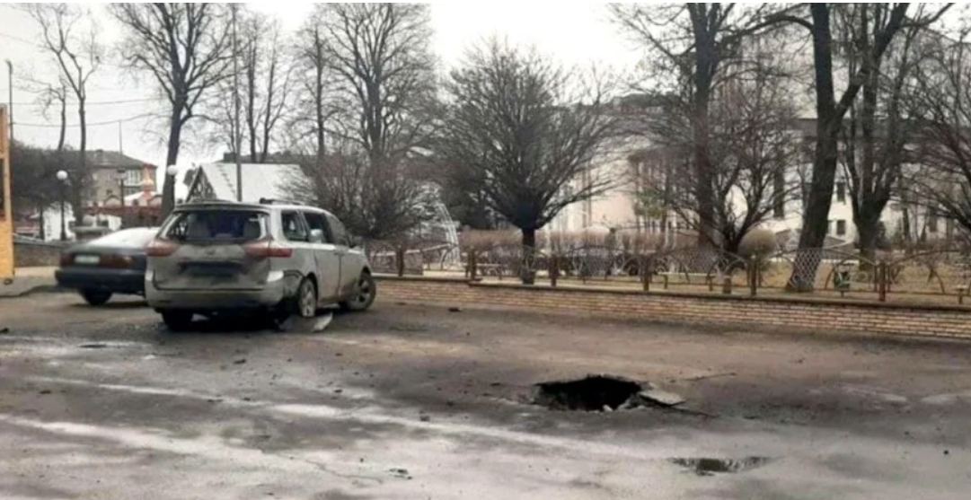 В Умані російський снаряд влучив у центральну частину міста: влада оголосила евакуацію