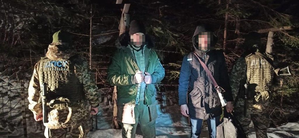 Двоє нелегалів-африканців заблудились у Карпатах та кілька днів ходили лісами