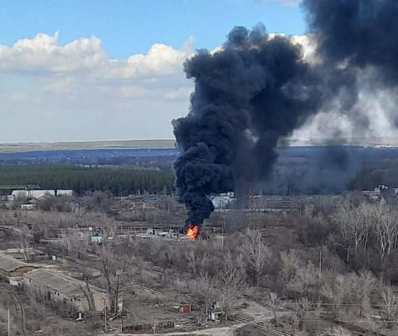Боевики взорвали трансформатор на ТЭС в Луганской области - видео