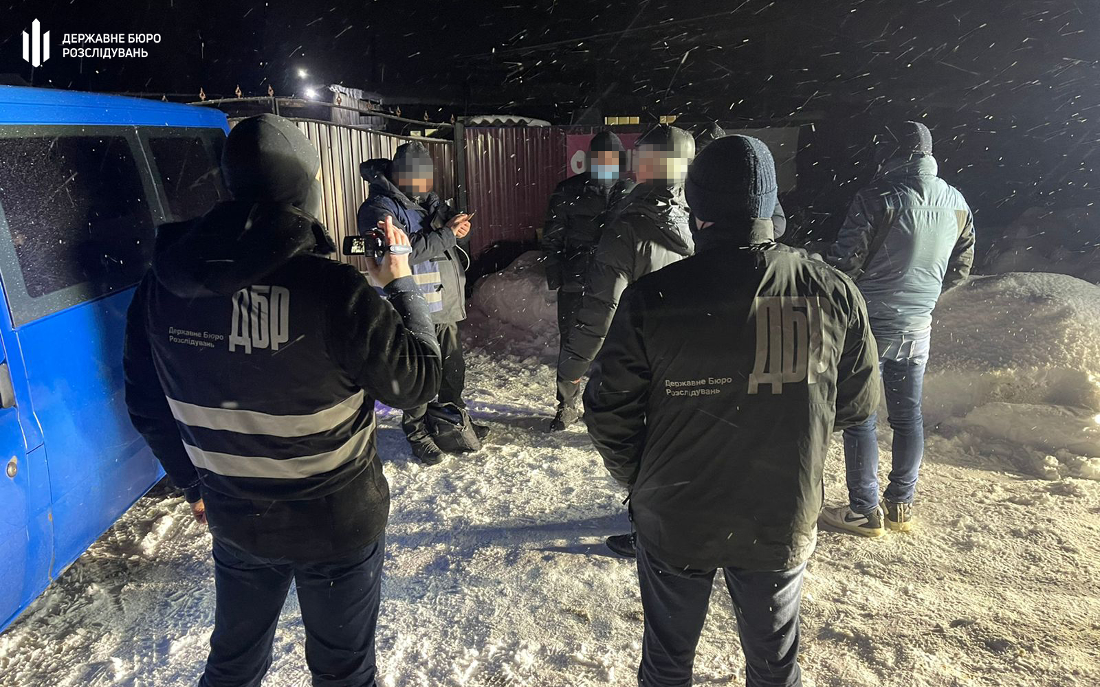 Силовики знайшли "чорну касу" чиновників у Сумах - фото