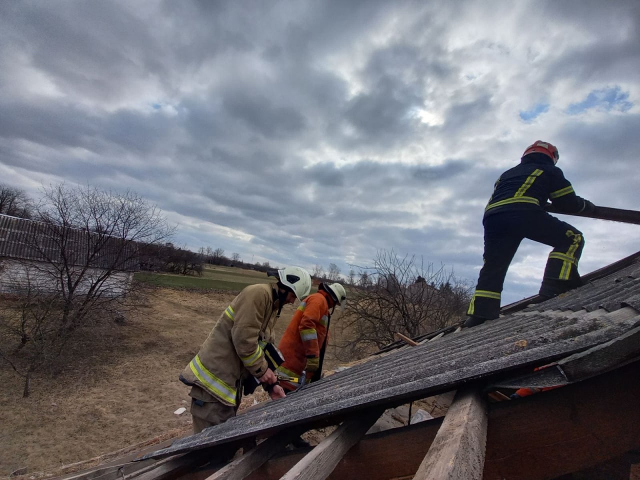 Російські військові завдали ракетних ударів по селах на Житомирщині / Фото: t.me/dsns_telegram