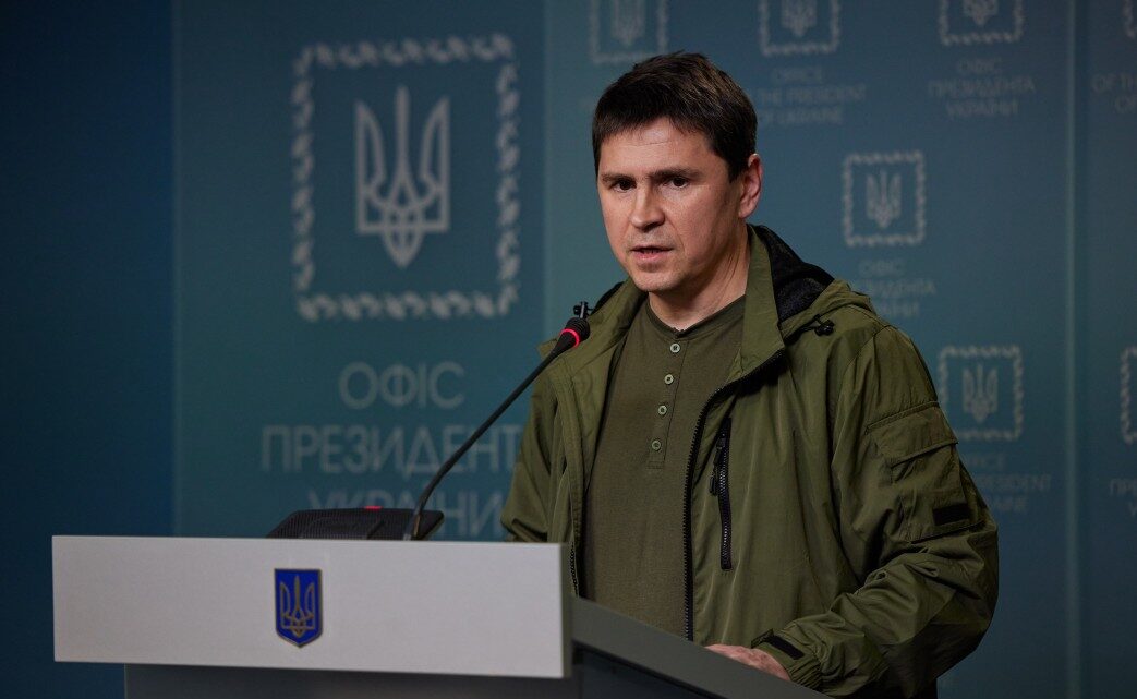 Не взимку: Подоляк пояснив, коли може закінчитися війна