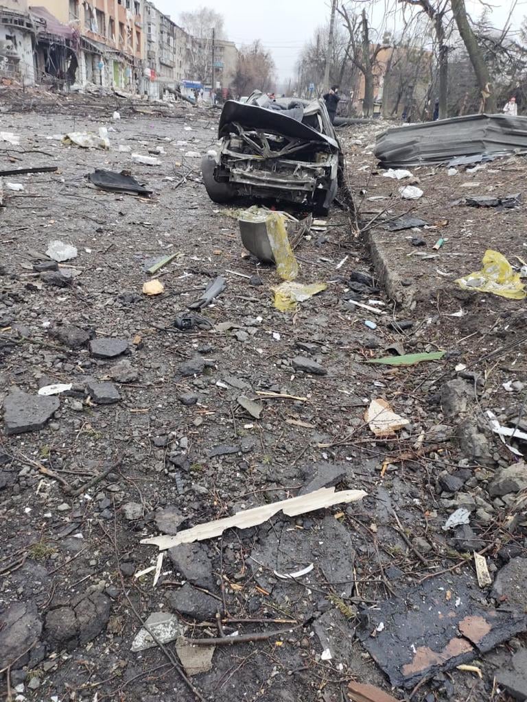 Наслідки обстрілів Ізюма російськими військовими / Фото: facebook.com/pressjfo.news