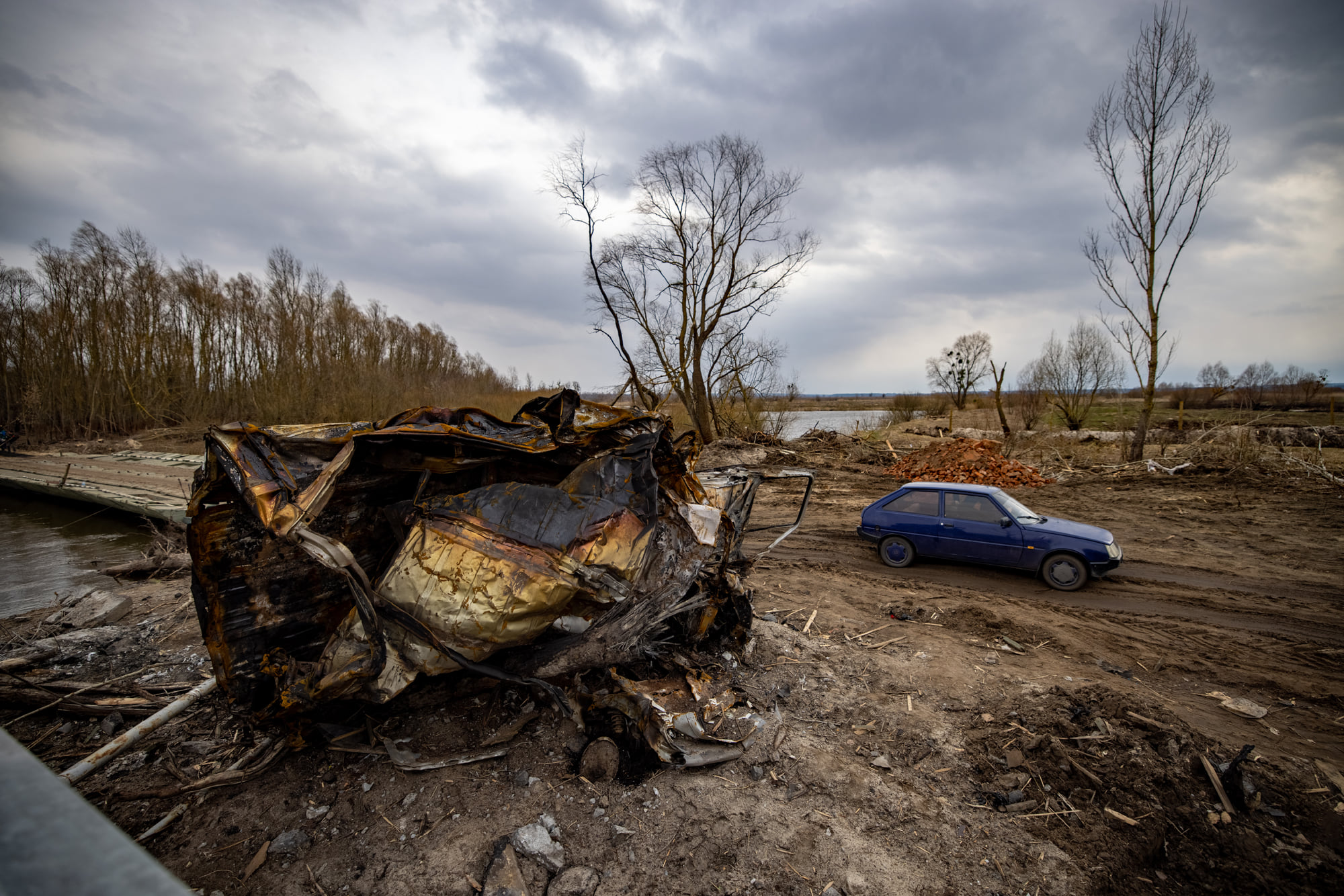 Рашисти вбили сімох людей на Херсонщині та підірвали будинок зі своїми жертвами