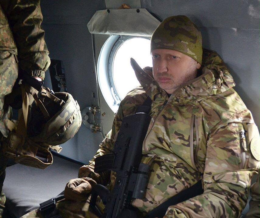 Турчинов про виклик на допит: дам відповідь на питання в одному з окопів