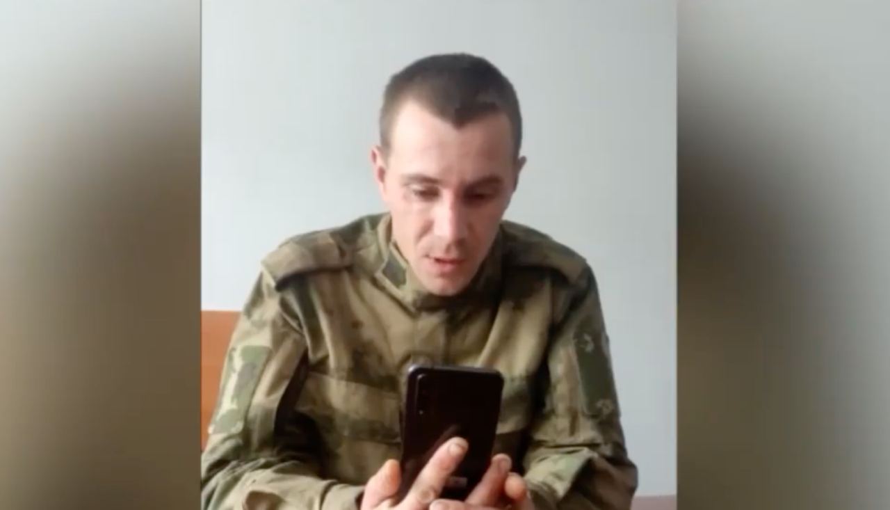 Очередной оккупант символически сдался в плен ВСУ 9 мая и хочет обмена (видео)