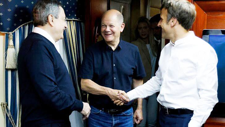 Визит Макрона, Шольца и Драги в Украину: первые заявления президента Франции и канцлера ФРГ