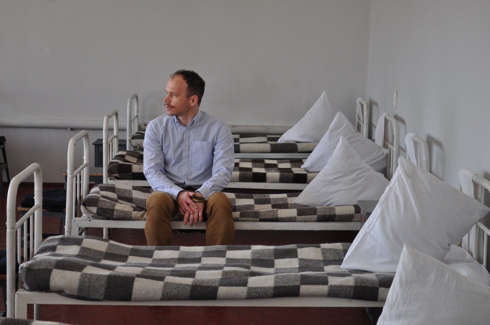 В Минюсте показали, как удерживают российских военнопленных - фото