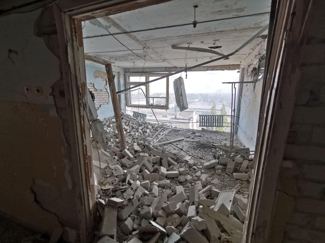 Рашисти вночі обстріляли Дніпропетровську область: на Нікополь скинули понад 60 снарядів