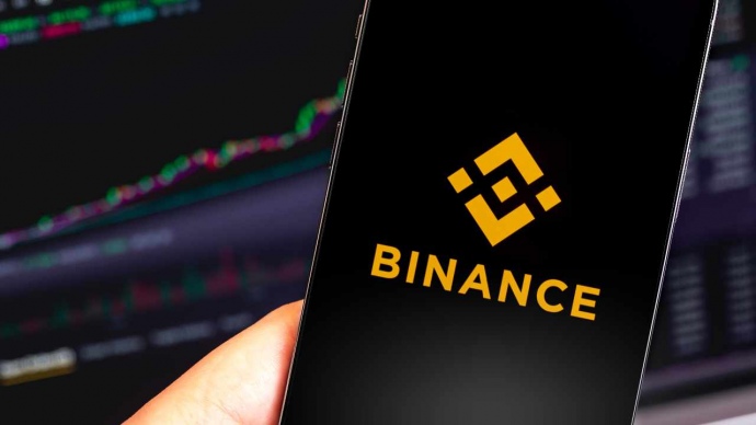 Українці зі статусом ВПО можуть отримати гроші від криптобіржі Binance