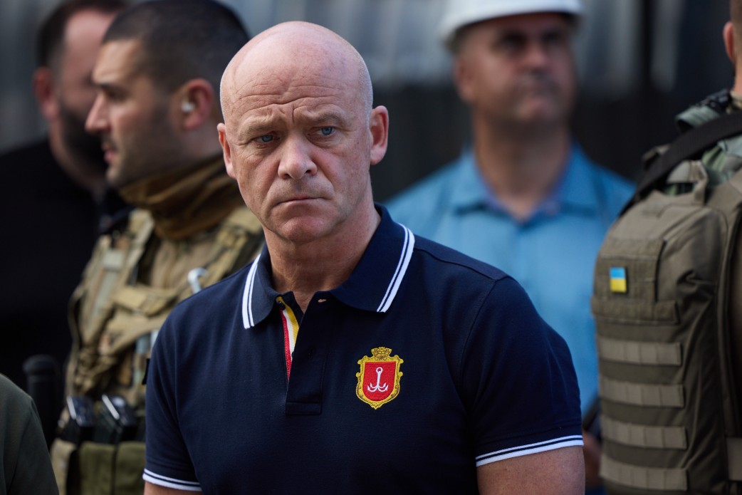 В Одесі триває скандал навколо генераторів: один з них опинився в дівчини мера Одеси Труханова