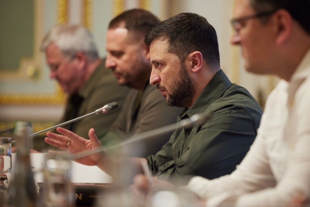 Зеленский сказал, почему власть не предупредила украинцев о вторжении РФ