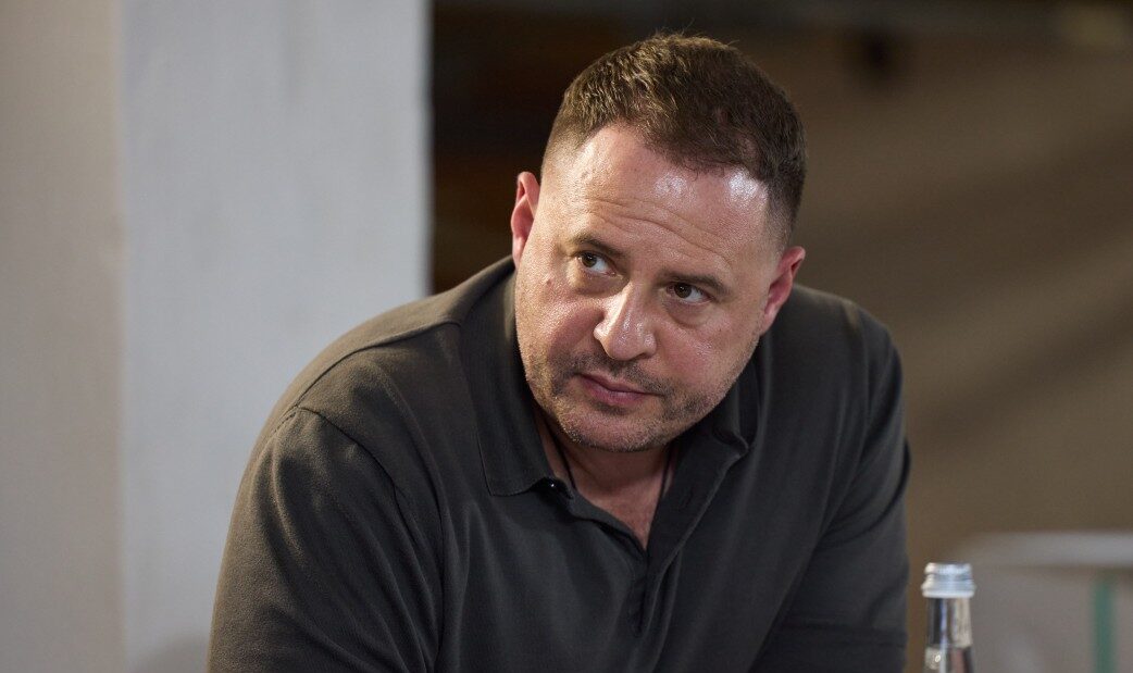 В ОП відповіли на звинувачення членкині Конгресу щодо Єрмака