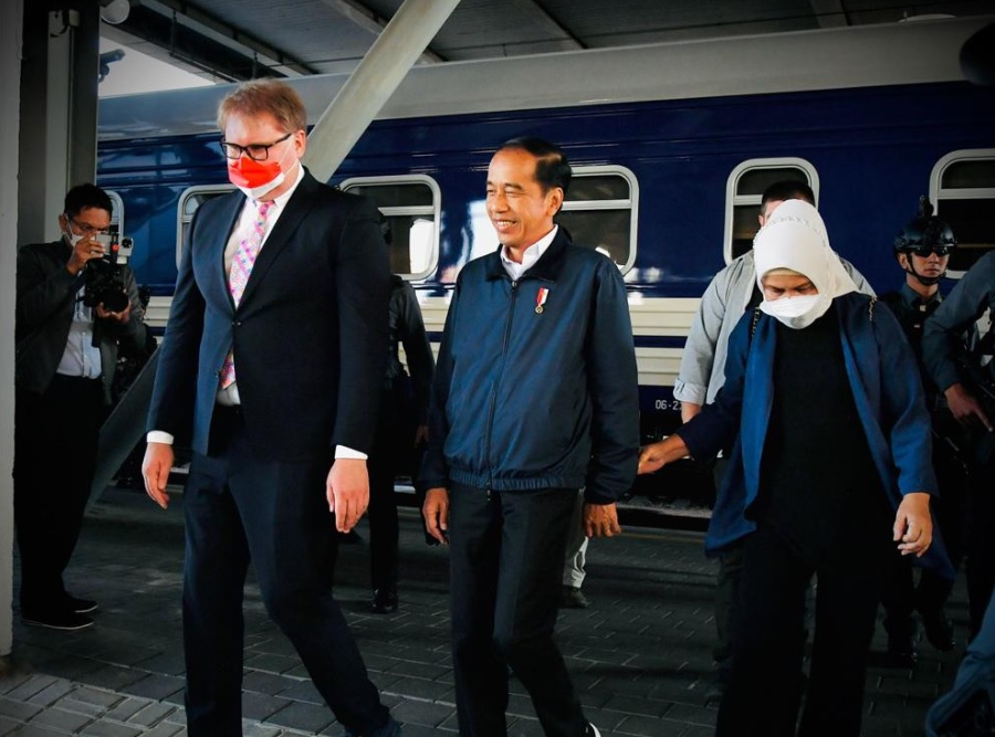 Президент Индонезии прибыл в Киев - фото