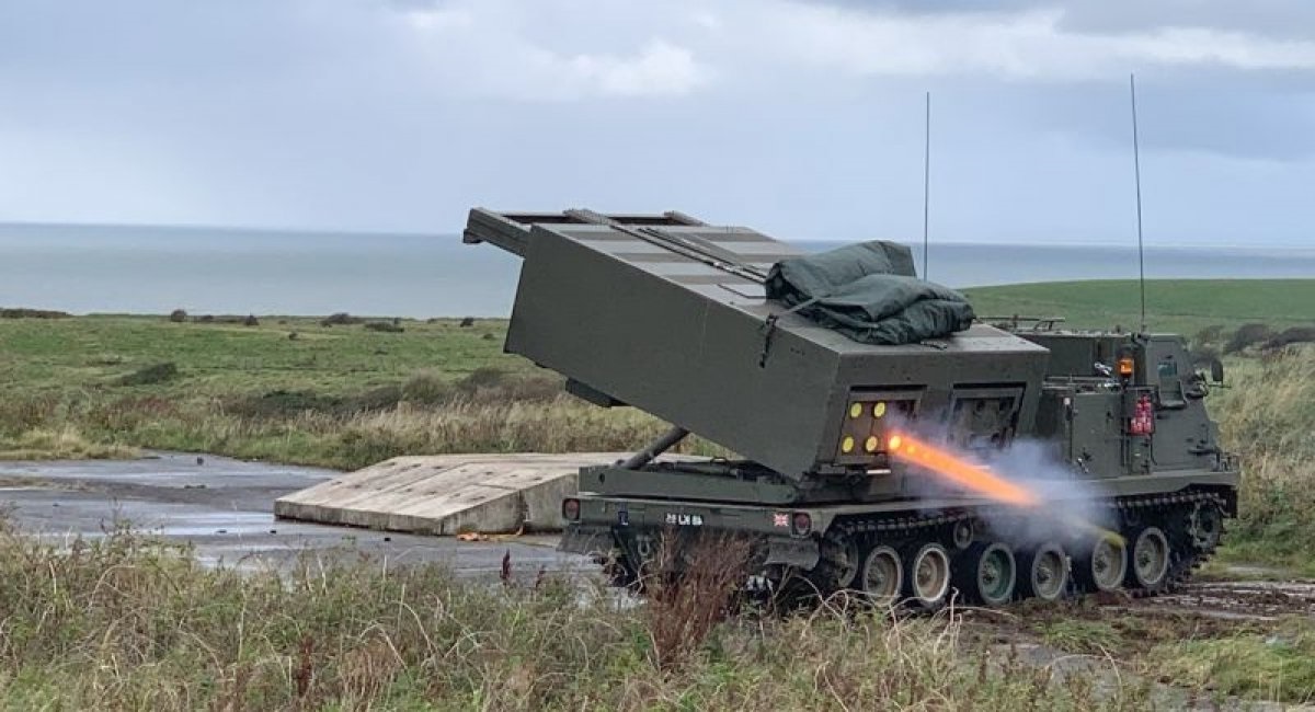 Дальнобойные реактивные системы залпового огня получит Украина от Британии