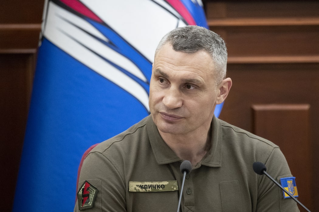 В ОП рассматривают вопросы о смещении с должностей Кличко и Попка