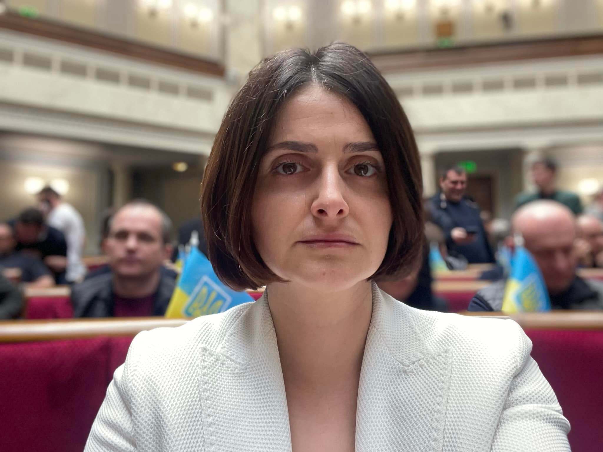 Депутат за рулем Jaguar I-Pace нарушила правила дорожного движения в Ирпене - видео