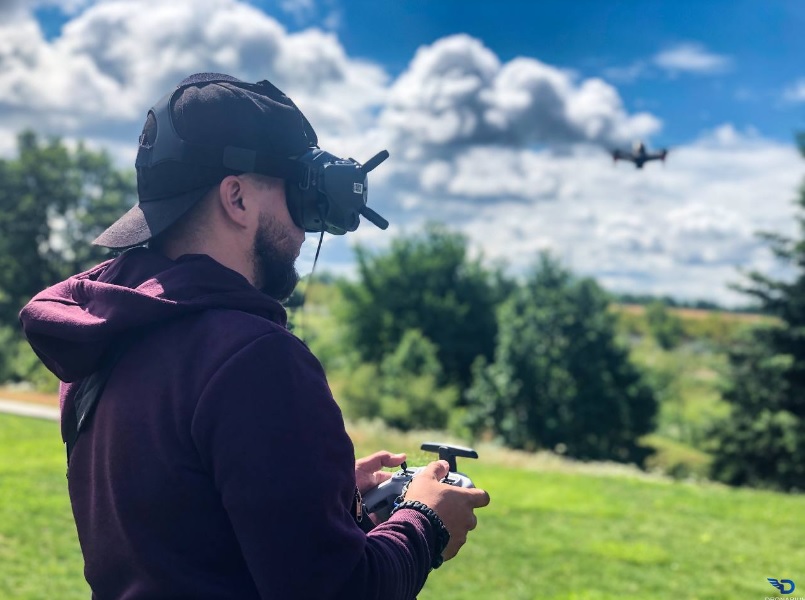 В Україні стартувало навчання операторів "Армії дронів"