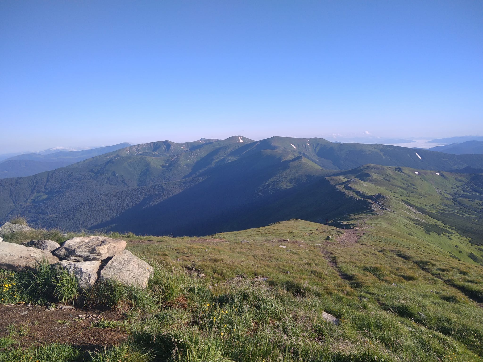 Температура воздуха рекордно упала в Карпатах