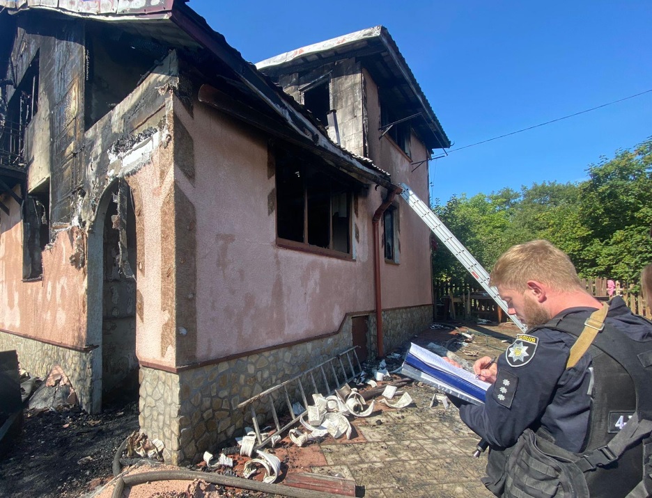 На Львівщині загорівся будинок: загинули діти