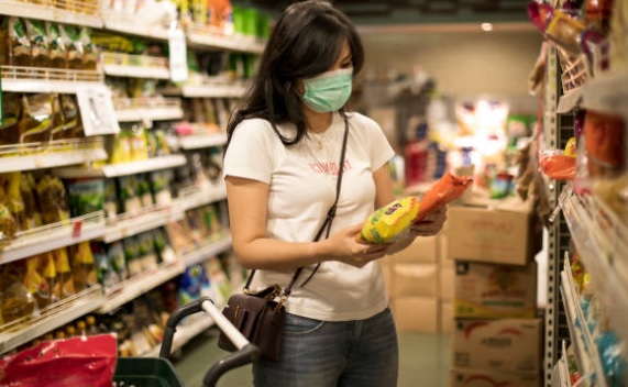 Натуральний обмін товарів впровадили окупанти у магазинах Херсона