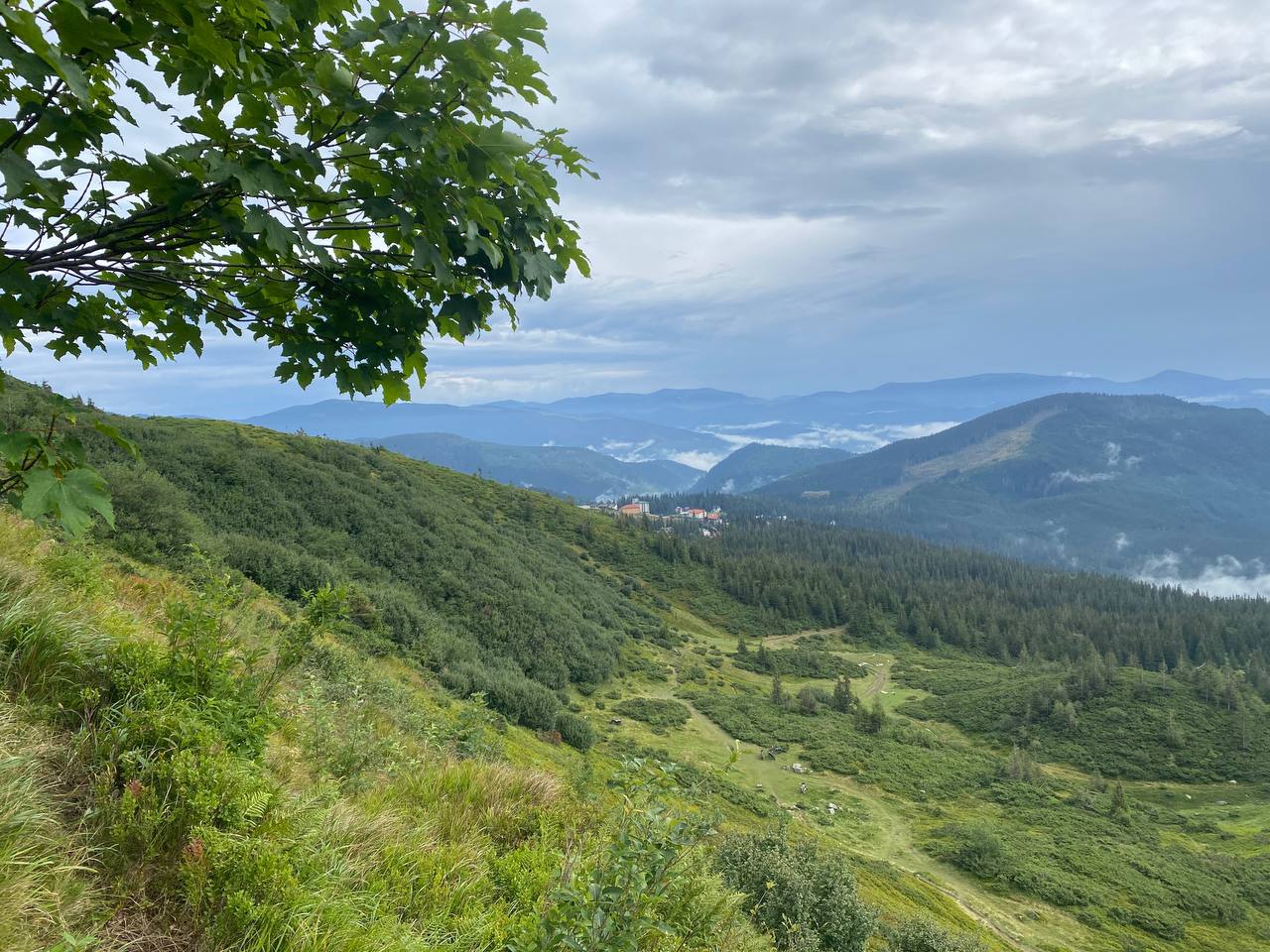 Штормове попередження оголошено в  Україні на 26 серпня