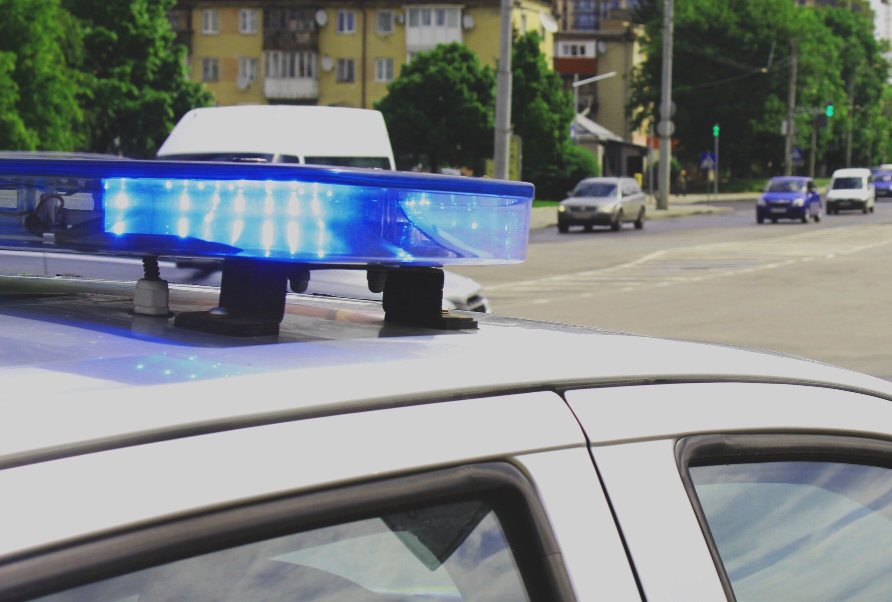 На Волині водій мікроавтобуса в'їхав у блокпост