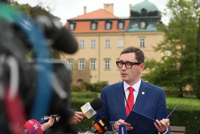 Пресс-секретарь президента Чехии женился на беженке из Украины