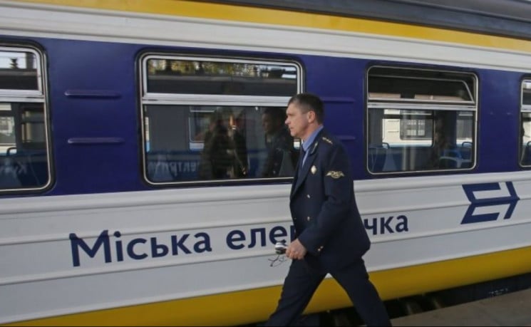 В Киеве частично отменили ограничение движения кольцевой электрички