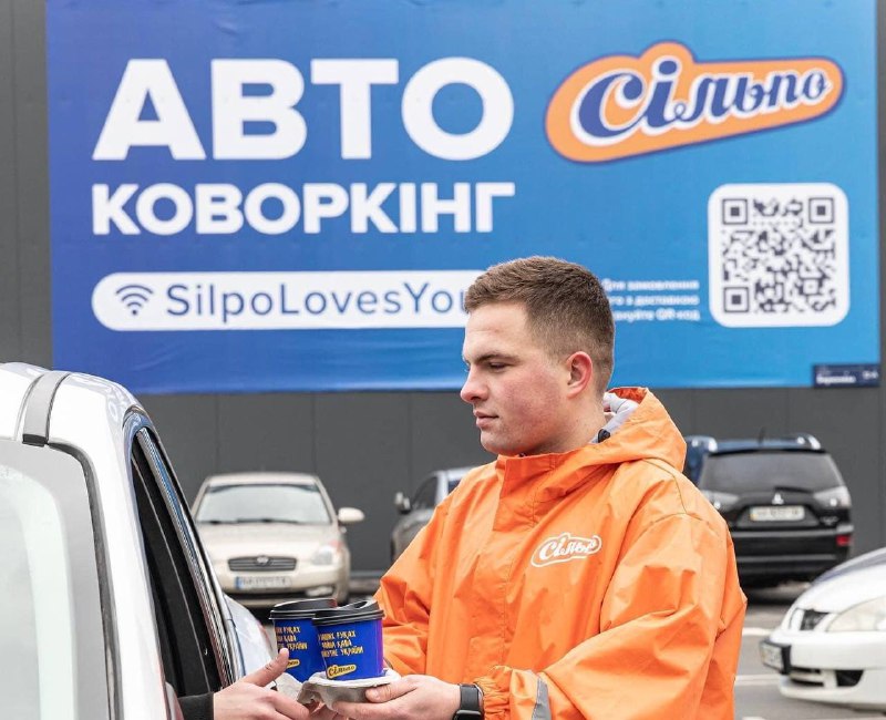 В Киеве открыли первый автоковоркинг, в котором можно работать онлайн без ограничений