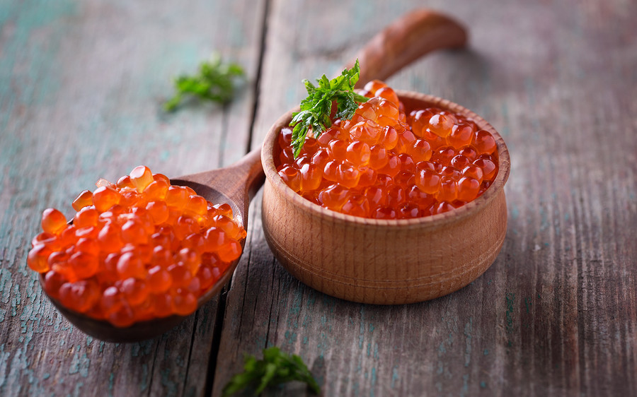 Красная икра: как различить подделку