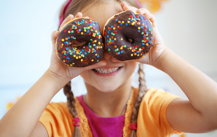 Скільки цукру можна їсти дітям: рекомендації ВООЗ