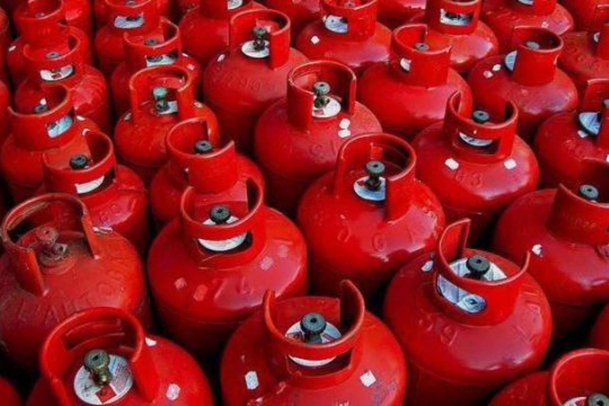 У Києві збиратимуть використані газові балони та передаватимуть їх на фронт